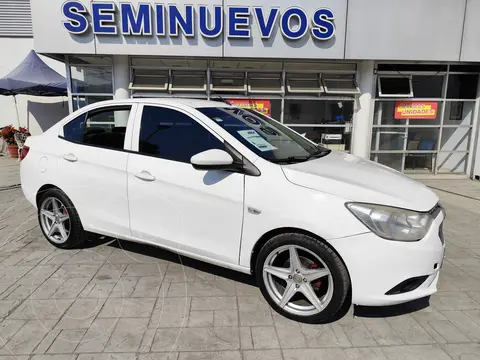 Chevrolet Aveo LT usado (2020) color Blanco precio $215,000