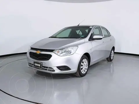 Chevrolet Aveo LS usado (2018) color Plata precio $191,999