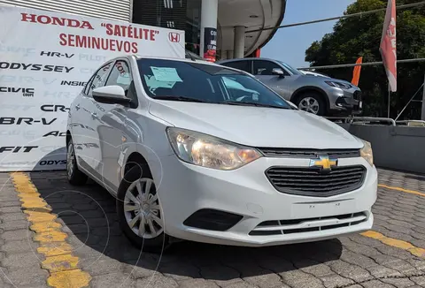 Chevrolet Aveo LS Aut usado (2022) color Blanco precio $194,800