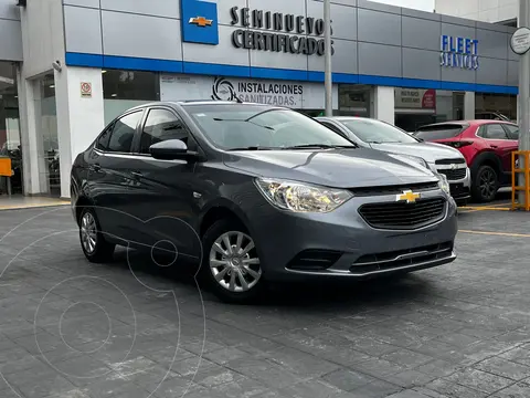 Chevrolet Aveo LS Aut usado (2022) color Gris precio $210,000