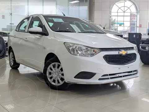 Chevrolet Aveo LS Aut usado (2023) color Blanco precio $239,000