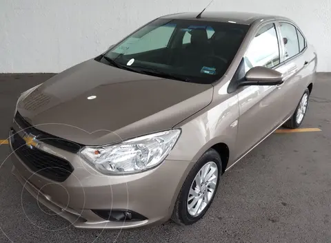 Chevrolet Aveo LT usado (2023) color Dorado precio $257,000