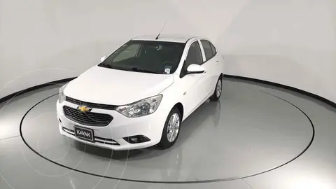 Chevrolet Aveo Paq C usado (2020) color Blanco precio $234,999