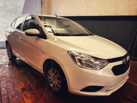 Chevrolet Aveo LS Aut usado (2022) color Blanco precio $189,000