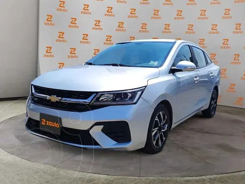 Chevrolet Aveo LS usado (2024) color Plata financiado en mensualidades(enganche $72,458 mensualidades desde $5,543)
