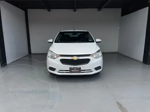 Chevrolet Aveo LS Aut usado (2022) color Blanco precio $235,000