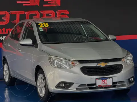 Chevrolet Aveo LT usado (2020) color Plata Brillante precio $216,000