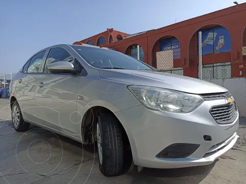 foto Chevrolet Aveo LS Aa usado (2020) color plateado precio $189,000