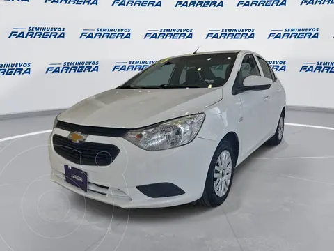 Chevrolet Aveo LS usado (2023) color Blanco financiado en mensualidades(enganche $60,420 mensualidades desde $5,011)