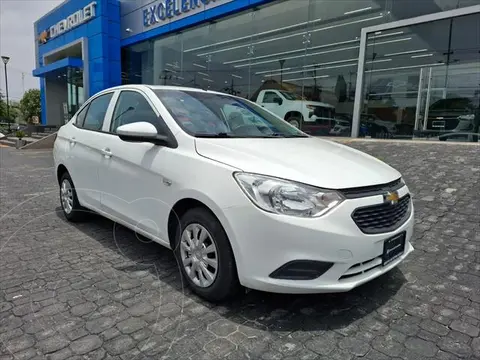 Chevrolet Aveo LS usado (2020) color Blanco precio $200,000