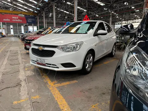 Chevrolet Aveo LS Aut usado (2022) color Blanco financiado en mensualidades(enganche $52,000 mensualidades desde $4,600)