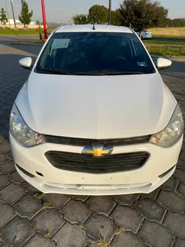 Chevrolet Aveo LS Aut usado (2022) color Blanco precio $153,000