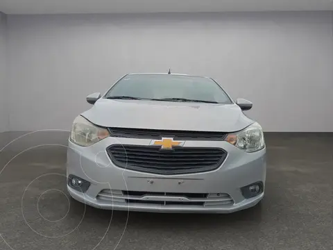Chevrolet Aveo LS usado (2018) color plateado precio $175,000