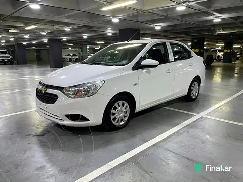 Chevrolet Aveo LS Aut usado (2021) color Blanco precio $190,000