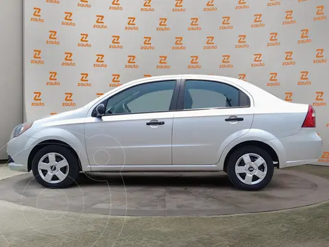 Chevrolet Aveo LS Aut usado (2016) color Plata precio $150,000