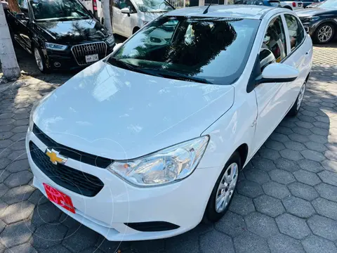 Chevrolet Aveo LS Aut usado (2023) color Blanco precio $227,000