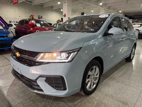 Chevrolet Aveo LT usado (2024) color Azul financiado en mensualidades(enganche $76,273 mensualidades desde $5,835)
