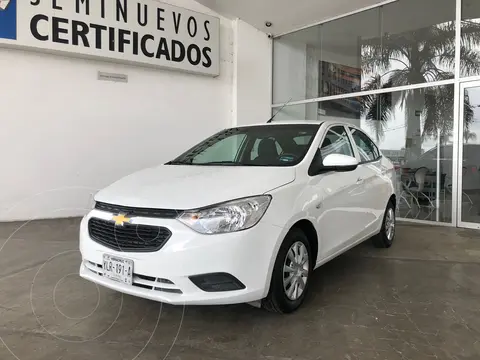 Chevrolet Aveo LS usado (2020) color Blanco precio $250,000