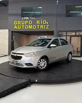 Chevrolet Aveo LS usado (2020) color plateado financiado en mensualidades(enganche $23,152 mensualidades desde $4,881)