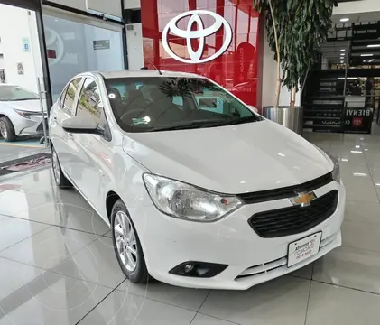 Chevrolet Aveo LT usado (2023) color Blanco precio $239,000