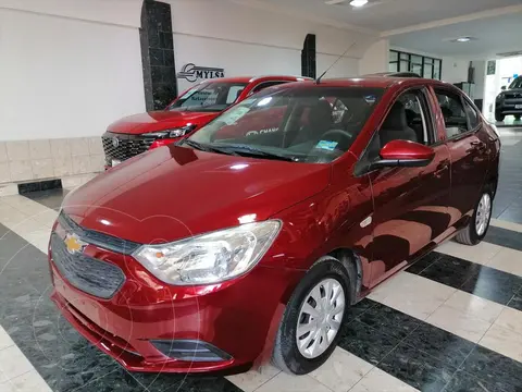 Chevrolet Aveo LS / TA usado (2022) color Rojo precio $205,000