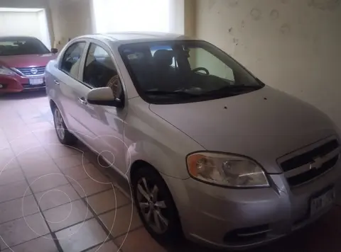 Chevrolet Aveo LS usado (2010) color Plata Brillante precio $80,000