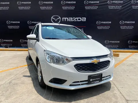 Chevrolet Aveo LS usado (2020) color Blanco financiado en mensualidades(enganche $43,200 mensualidades desde $4,990)