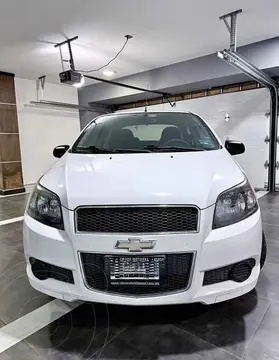 Chevrolet Aveo LS Aut usado (2015) color Blanco precio $100,000
