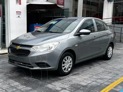 Chevrolet Aveo LS usado (2023) color Gris precio $210,000
