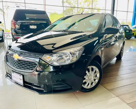 Chevrolet Aveo LS Aut usado (2022) color Negro precio $195,900