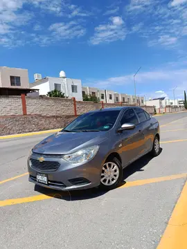 Chevrolet Aveo LS Aut usado (2022) color Gris precio $185,000