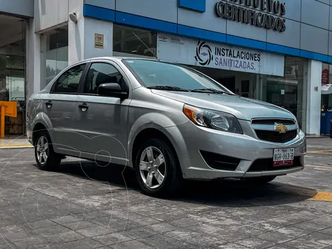 Chevrolet Aveo LS usado (2018) color plateado precio $150,000