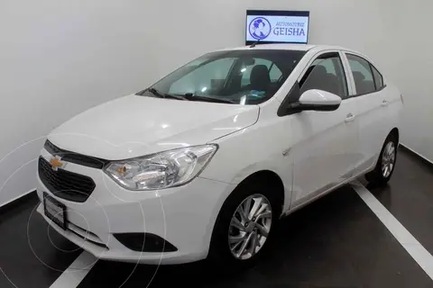 Chevrolet Aveo LS usado (2018) color Blanco financiado en mensualidades(enganche $43,000 mensualidades desde $5,377)