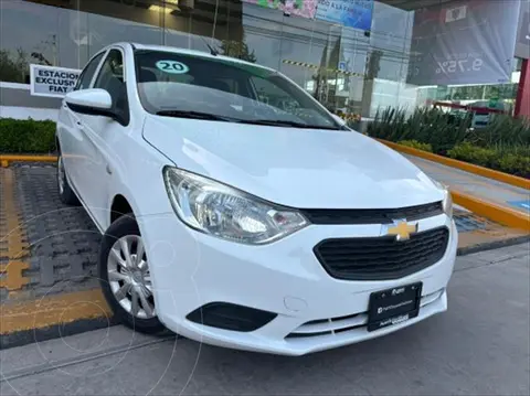 Chevrolet Aveo LS usado (2020) color Blanco financiado en mensualidades(enganche $73,500 mensualidades desde $3,356)