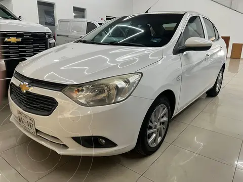 Chevrolet Aveo LT Aut usado (2018) color Blanco precio $199,000