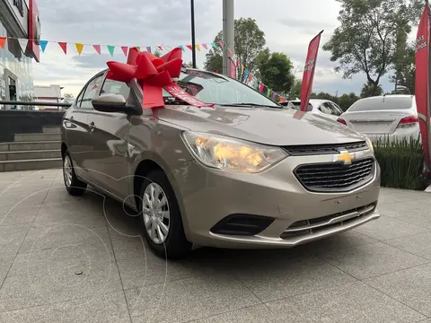 Chevrolet Aveo LS Aut usado (2023) color Beige financiado en mensualidades(enganche $94,886 mensualidades desde $3,992)