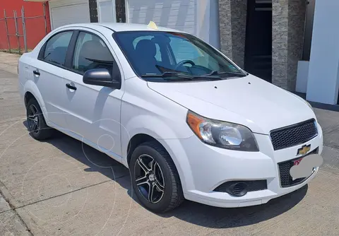 Chevrolet Aveo Paq M usado (2015) color Blanco precio $125,000