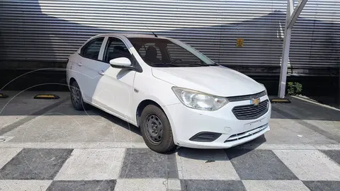 Chevrolet Aveo LS Aut usado (2022) color Blanco precio $194,000