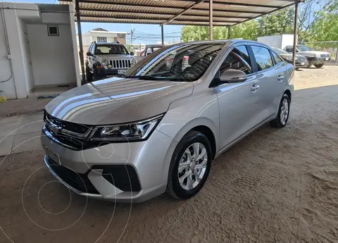 Chevrolet Aveo LT usado (2025) color Plata precio $245,000
