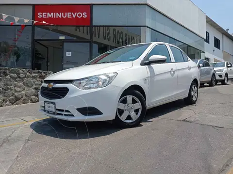 Chevrolet Aveo LS usado (2018) color Blanco precio $188,000