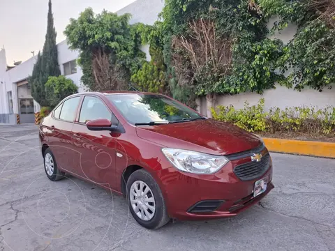 Chevrolet Aveo LS Aut usado (2022) color Rojo precio $205,000