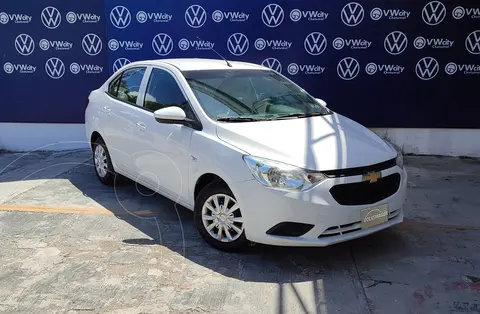 Chevrolet Aveo LS Aut usado (2021) color Blanco precio $249,000