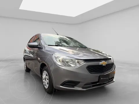 Chevrolet Aveo LS usado (2022) color Gris precio $190,000