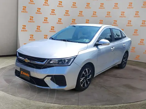 Chevrolet Aveo LS usado (2024) color Plata financiado en mensualidades(enganche $72,458 mensualidades desde $5,543)
