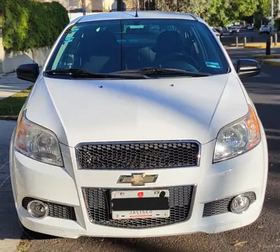 Chevrolet Aveo LTZ Aut usado (2017) color Blanco precio $135,000