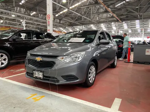 Chevrolet Aveo LT usado (2021) color Gris financiado en mensualidades(enganche $45,000 mensualidades desde $4,000)