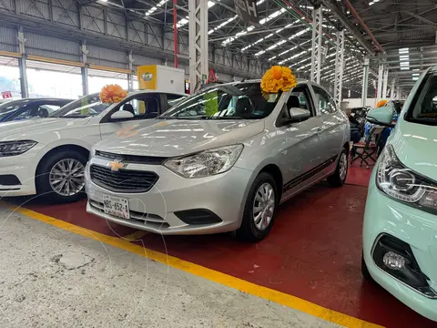 Chevrolet Aveo LS Aut usado (2019) color Blanco financiado en mensualidades(enganche $43,499 mensualidades desde $93,900)