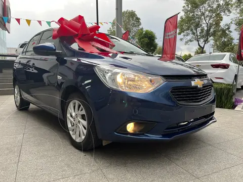Chevrolet Aveo LT usado (2022) color Azul financiado en mensualidades(enganche $82,346 mensualidades desde $3,465)