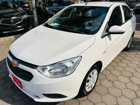 Chevrolet Aveo Paq A usado (2020) color Blanco precio $187,000