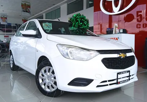 Chevrolet Aveo LS Aut usado (2022) color Blanco precio $215,000